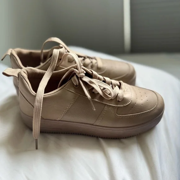 Beige Sneakers - Picture 2 of 2